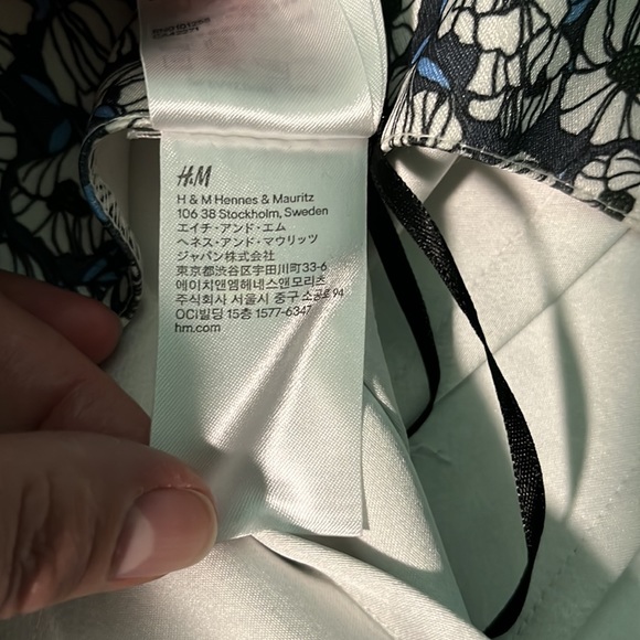 H&M Skirt size 6, beautiful material, new - Picture 4 of 7